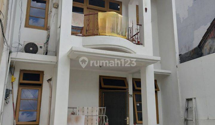 Dijual rumah pasar baru gang kelinci 2