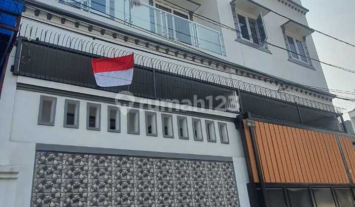 Dijual Rumah Sunter Agung Utara Ada Kolam Renang Siap Pakai Dijual Rumah Sunter Agung Utara Ada Kolam Renang Siap Pakai
