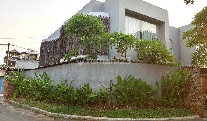 Dijual Furnished Villas Townhouse
Setu Cipayung  Jakarta Timur
 1