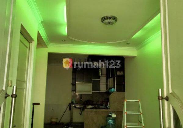 Rumah 2 1 2 Lantai Semi Furnished di Royal Residence Pulo Gebang Cakung Jakarta Timur 1