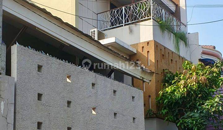 Rumah di jati cempaka Pondok Gede bekasi 1