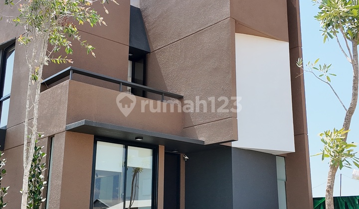 Dijual Rumah Modern 2 Lantai di Tallasa City. Makassar - Tipe 6 x 15 2