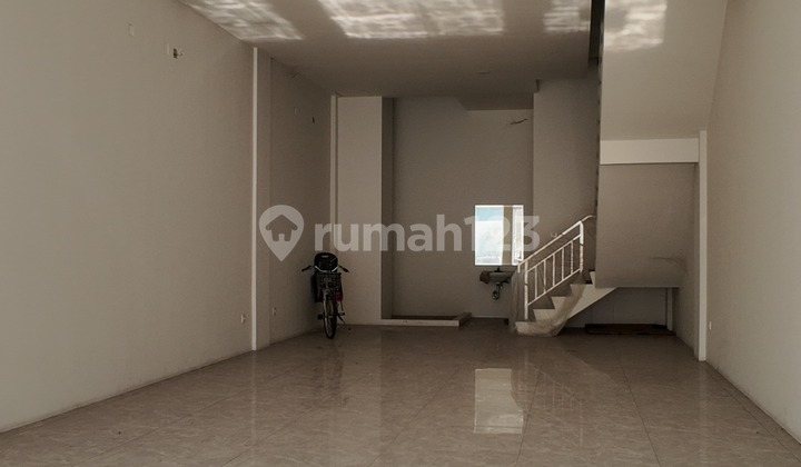 Disewakan Ruko Business Park CPI Makassar - 3 Lantai Disewakan Ruko Business Park CPI Makassar - 3 Lantai