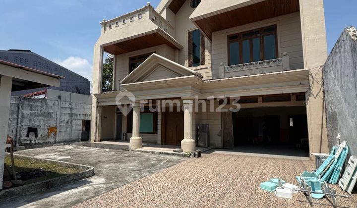 Dijual Cepat Rumah Mewah Full Furnish di jl. Sunu - Makassar 2