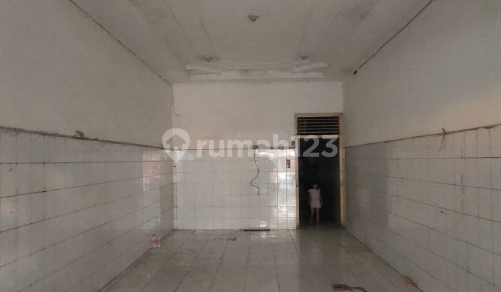 Disewakan Ruko Harga Terjangkau, 2 Lantai di Jl. Bandang - Makassar 2