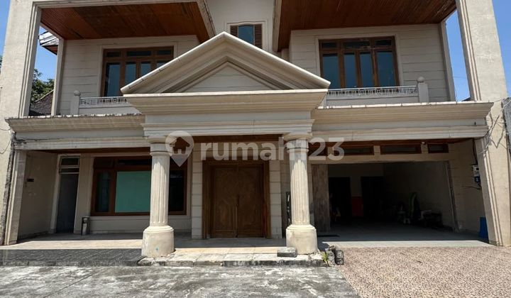 Dijual Cepat Rumah Mewah Full Furnish di jl. Sunu - Makassar 1