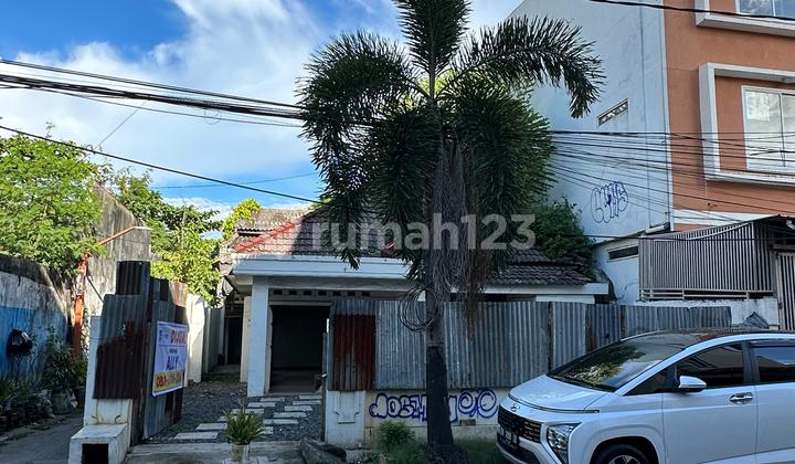 Dijual Rumah Lokasi Tengah Kota, di Jl. Kijang - Makassar 2