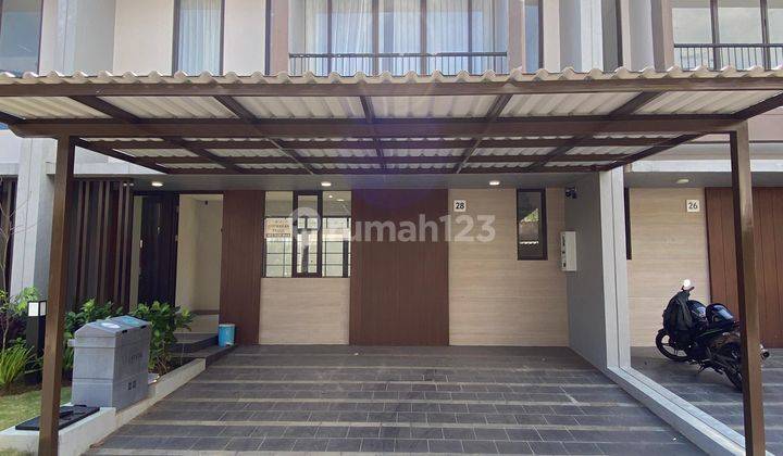 Disewakan Rumah 2 Lantai di Summarecon Mutiara Makassar - Blue Crystal 1