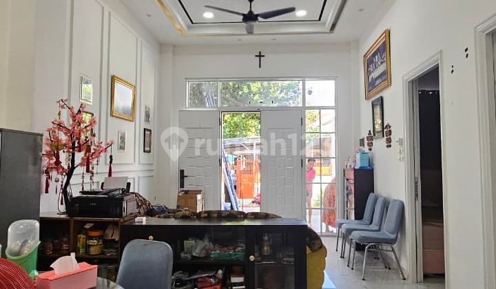 Dijual Rumah 2 Lantai, Semi Furnish di Tanjung Bunga - Jl. Samalona Indah 2