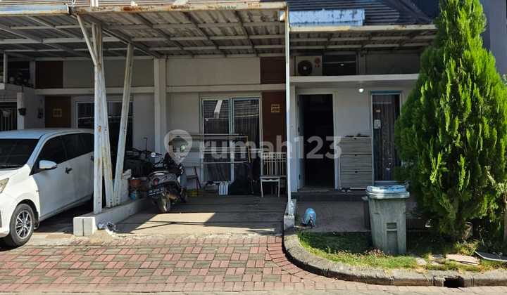 For Sale 1-Story House in Royal Spring Cluster Crystal Spring - Makassar For Sale 1-Story House in Royal Spring Cluster Crystal Spring - Makassar