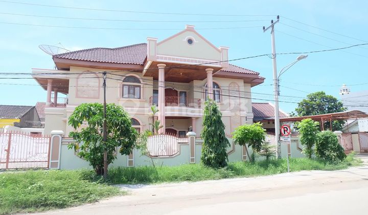 For Sale Luxury Fully Furnished House on Jl. Yusuf Dg. Ngawing - Makassar 1