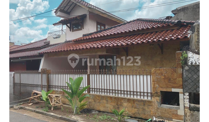 Disewakan Rumah Komplek Kalibata Strategis Nyaman Tenang