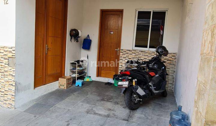 Dijual Murah Rumah Cantik 3 Lantai Full Furnished Jakarta 2