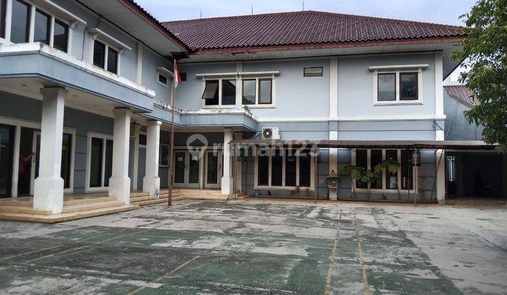 Dijual Gedung 3 Lantai Siap Gunakan di Kemang Pratama  1