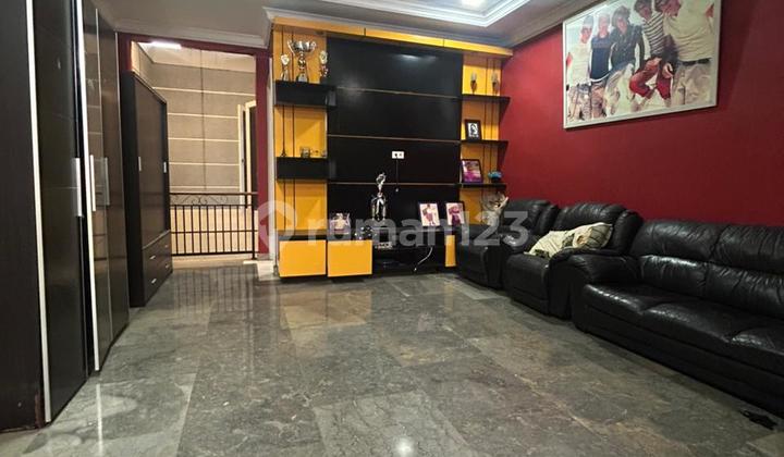 Dijual Rumah Besar di Cempaka Putih Jakarta Pusat Dijual Rumah Besar di Cempaka Putih Jakarta Pusat