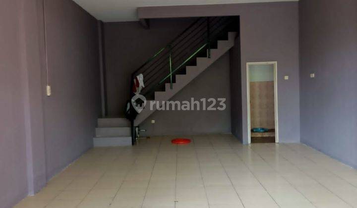 Disewakan Ruko 2lantai Sangat Strategis di Kayuringin  2