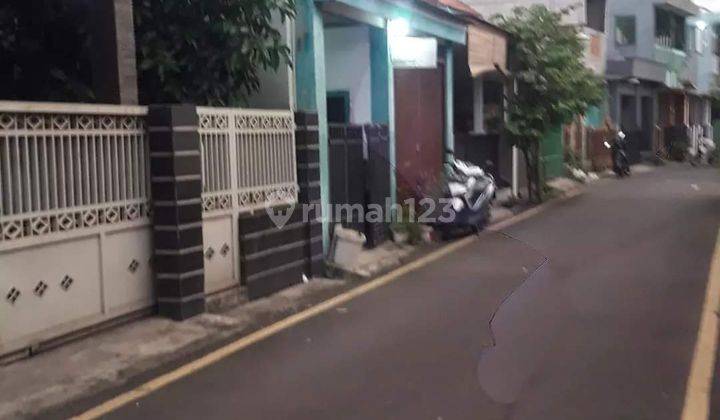 Dijual Rumah 2 Lantai di Komp.pu Sapta Taruna, Kel.bojong 2
