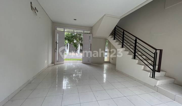 Disewakan Rumah Cantik Siap Huni Dalam Perumahan Cluster Di Summarecon Bekasi