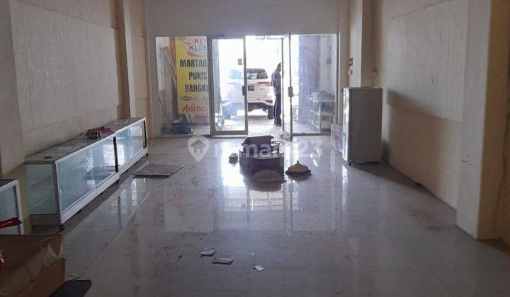 Disewakan Ruko di jalan utama di cibubur jatisampurna 2