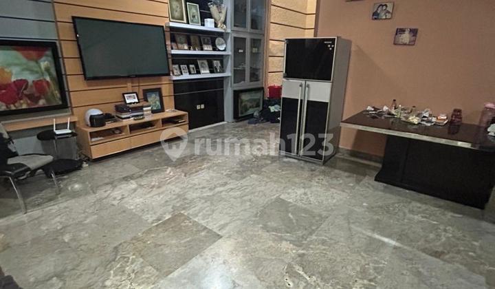 Dijual Rumah Besar di Cempaka Putih Jakarta Pusat 2