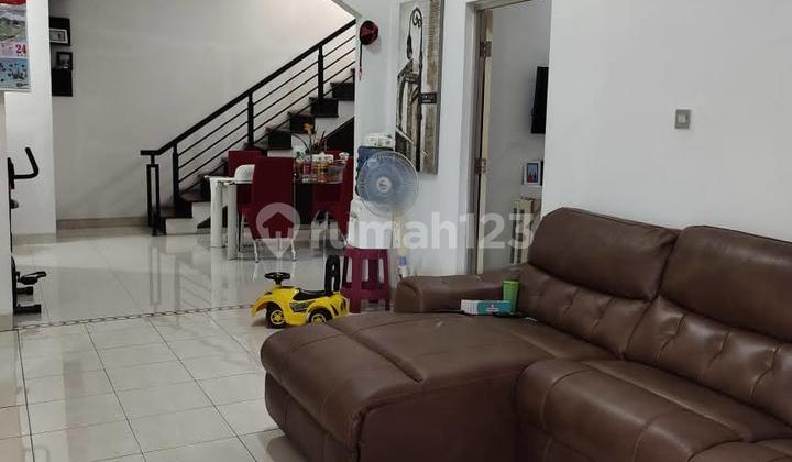 Dijual Rumah 1,5 Lantai Siap Huni dan Cantik di Bulevar Hijau Harapan Indah Bekasi