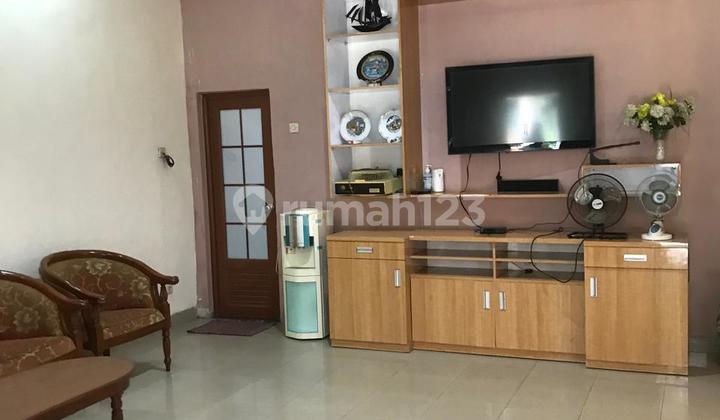 For rent corner house in Jakasampurna near Galaxy, West Bekasi 2