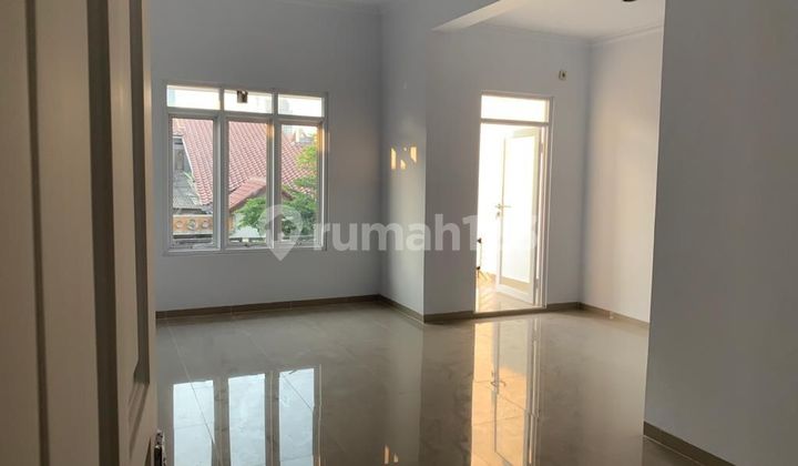 Dijual Rumah di Cluster Raffless Hills Cibubur, Dekat dengan Pintu Tol Bogor & Jakarta