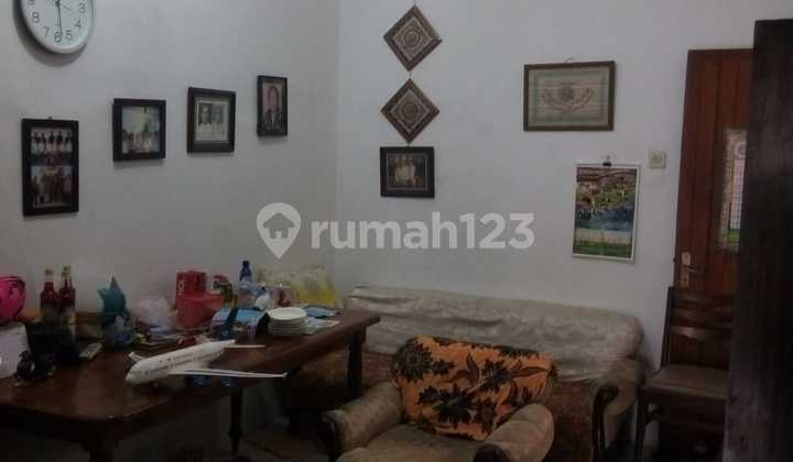 Di Jual Rumah Hitung Tanahharga Dibawah Pasaran dan NJOP, di Pondok Pinang, (Jln Raya Ciputat) Kebayoran Lama, Jakarta Selatan Di Jual Rumah Hitung Tanahharga Dibawah Pasaran dan NJOP, di Pondok Pinang, (Jln Raya Ciputat) Kebayoran Lama, Jakarta Selatan