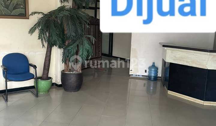 Quick Sale: Large Land with Shophouses, Offices, and Warehouses in Kelapa Gading, Jakarta Quick Sale: Large Land with Shophouses, Offices, and Warehouses in Kelapa Gading, Jakarta