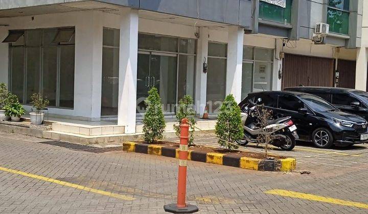 Ruko Gandeng Tipe Sudut Di Jalan Pemuda, Rawamamgun, Jakarta Timur 1