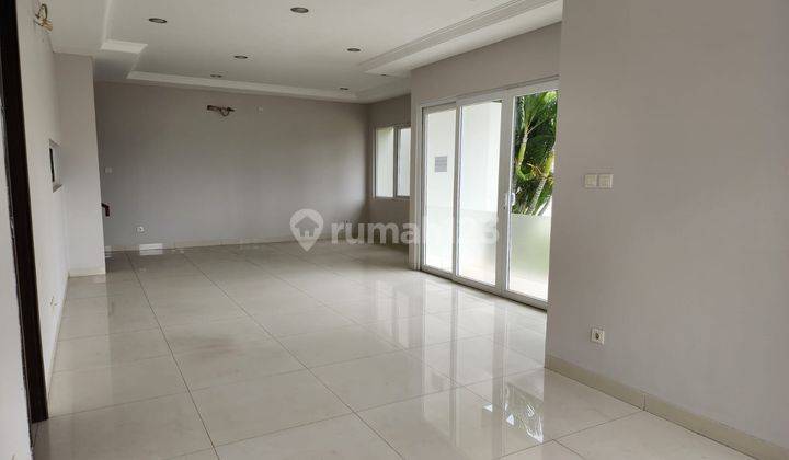 Rumah Lucky Park Grisenda, Jakarta Utara Unfurnished, Shm, Hook.. 1