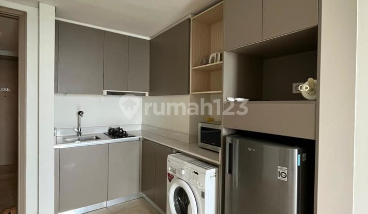 Gold Coast apartment, semi-furnished, ready to occupy with sea and pool view. Gold Coast apartment, semi-furnished, ready to occupy with sea and pool view.