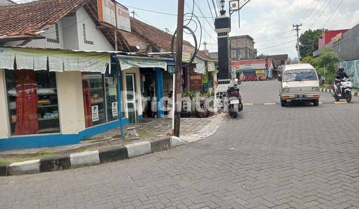 TANAH LUAS DI AREA UGM SANGAT RAMAI DAN STRATEGIS 2