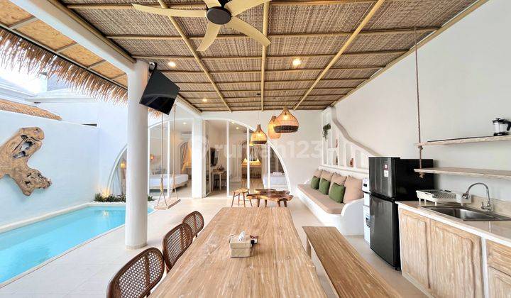 Villa Mediteranian Santorini Baru Di Lingkungan Elit Di Jimbaran 1