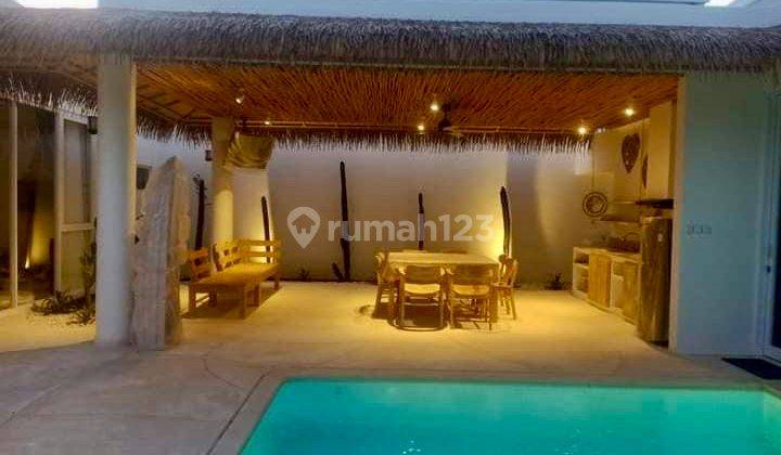 Comfortable Vacation at a Mediterranean Villa in a Private Location Near the Beach 2