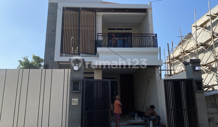 Rumah Baru Lantai 2 Selangkah Lapangan Renon Di Pusat Kota 1