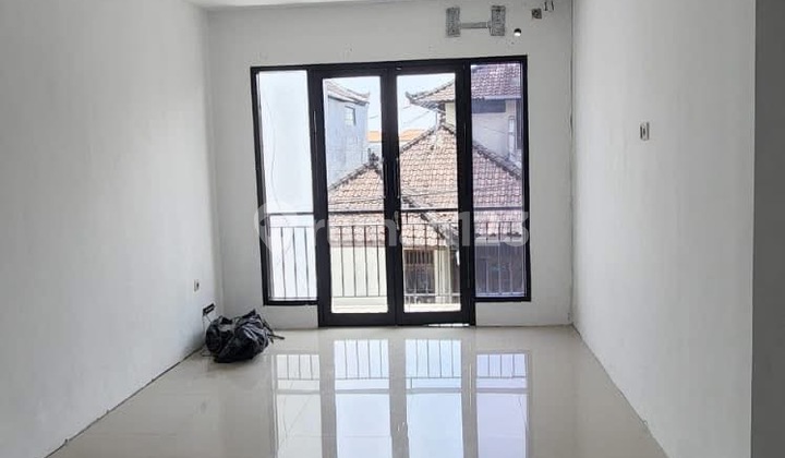 Second-hand House in Canggu 3 Floors With Rooftop