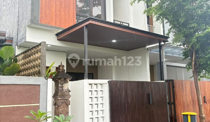 3 Bedroom City Center House Near Sanur and Renon 2