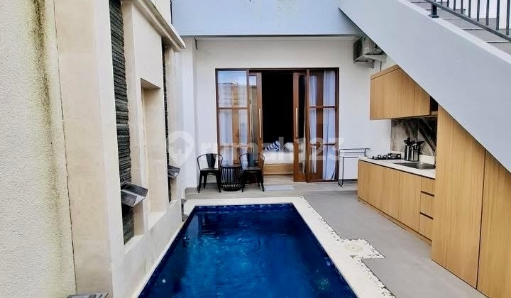Villa Modern 4 Kamar Tidur Di Lokasi Sunsetroad Dekat Kuta 1