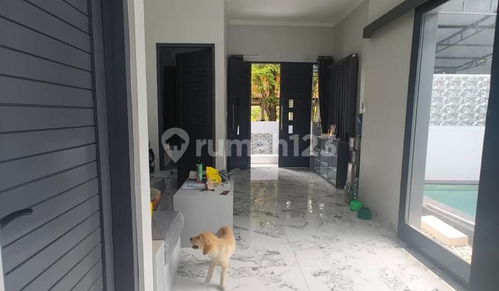 Rumah Modern Semi Villa 3 Kamar Tidur Siap Huni di Taman Griya Rumah Modern Semi Villa 3 Kamar Tidur Siap Huni di Taman Griya