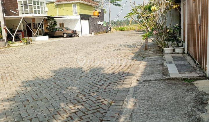 Rumah Mezzanine Bernuansa Villa di Kota Magelang 2
