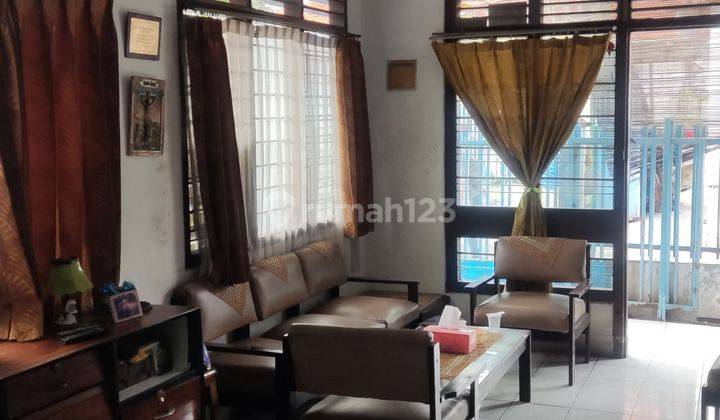 Rumah 1½ Lt Dekat Mall Roxy Mas & RS Sumber Waras di Jln Setia Kawan , Duri Pulo 2