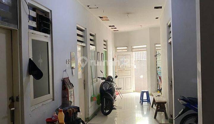 Rumah kost 3.5 lt di Tomang. Dekat Pusat Bisnis dan Mall Central Park & Taman Anggrek. 1