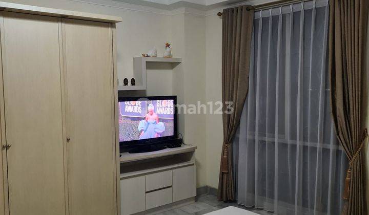 Disewa 2 BR Apartemen Oasis  2