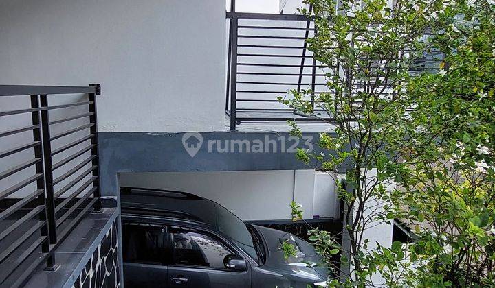 rumah 4 lantai Palmerah Residence 1