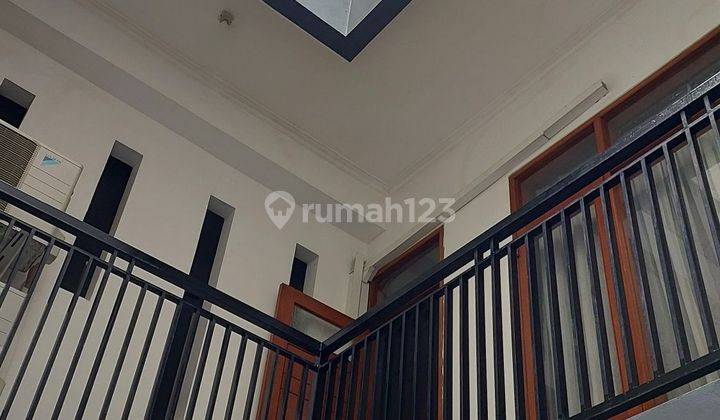 rumah 4 lantai Palmerah Residence 2