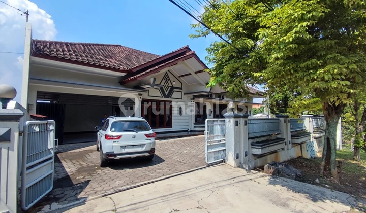 Rumah 1 Lantai di Candisari, Bangunan Bagus, Jalan Raya 1