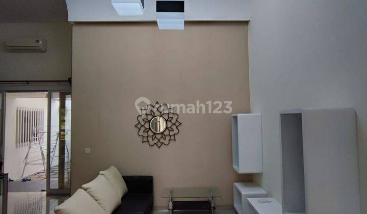 Rumah Full Furnished Di Graha Padma Siap Pakai Dekat Kartur 2