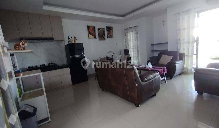 Rumah 2 Lantai Full Furnished di New Villa Ezperanza, Ngaliyan 2