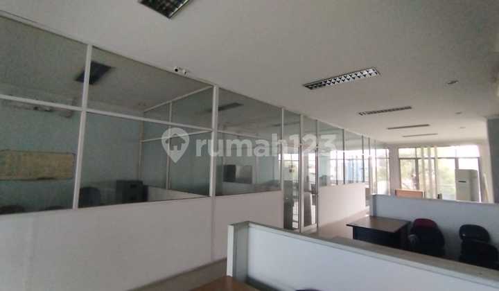 Office Building in Siliwangi, Strategic Busy Main Road 2